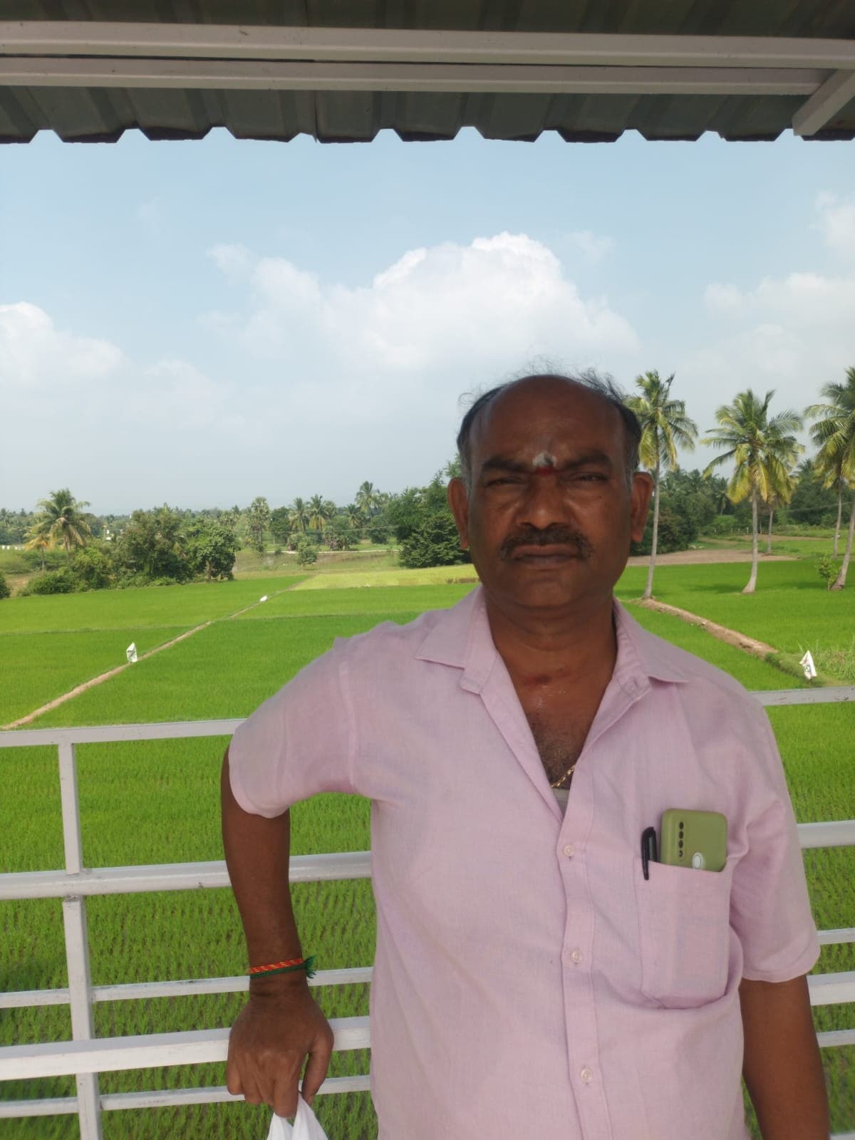 G. லோகநாதன், பத்திர எழுத்தர், குடியாத்தம்